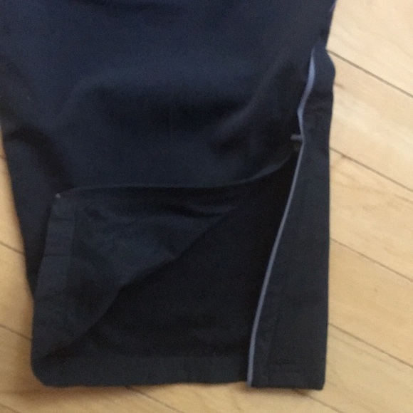 Men’s Under Armour lightweight pants Like new🏈✨ - Picture 7 of 8